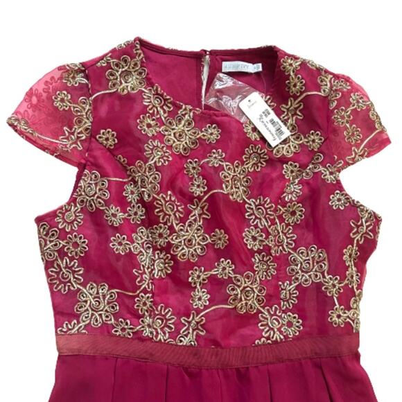 Jun Ivy Dress Berry Gold Floral Brocade Cap Sleeve Pleated Fit Flare Medium NEW - Picture 3 of 12